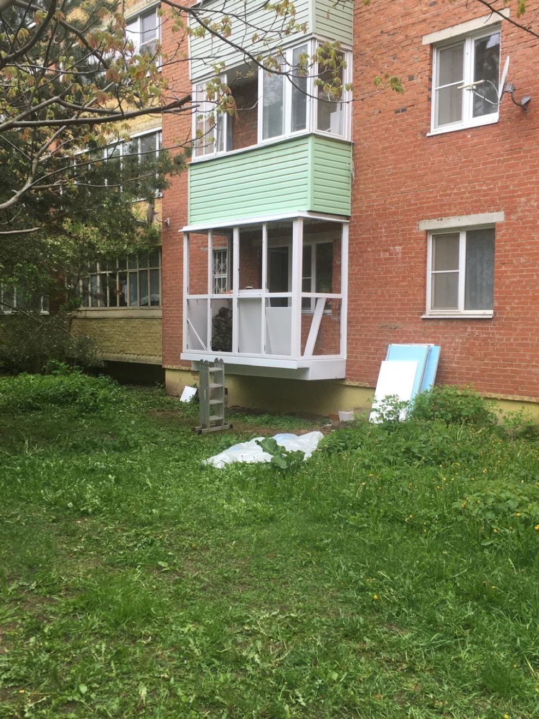 Балкон изнутри после остекления и отделки